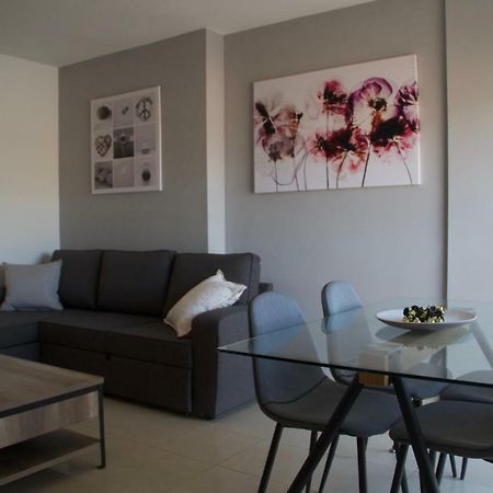 مْبيسينداريو L&P Comfort Luxury House المظهر الخارجي الصورة